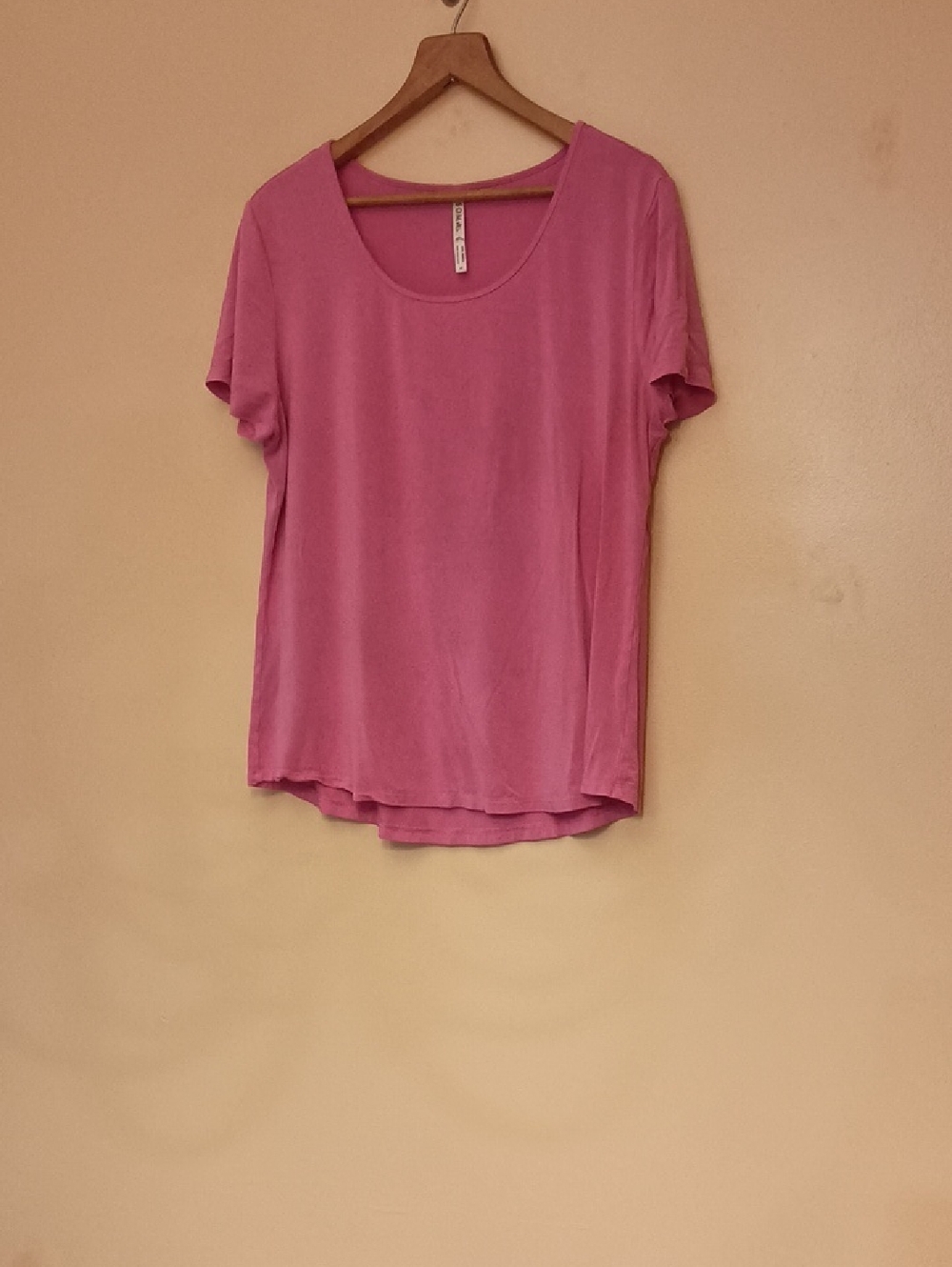 Soma Pink Scoop Neck Short Sleeve Tee, Sz M